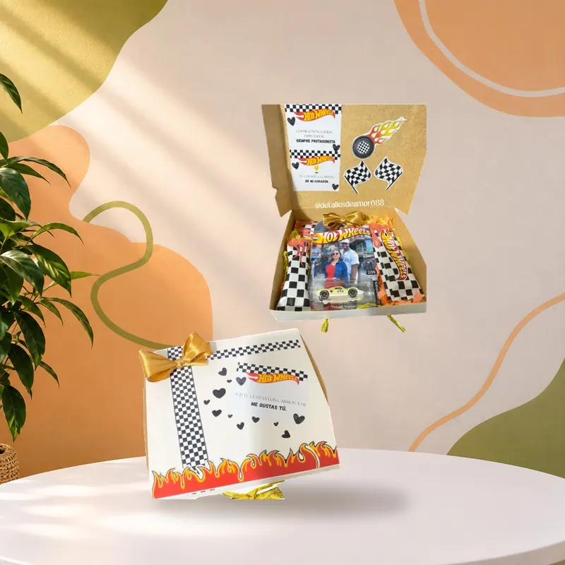 Caja de regalo personalizada para hombre con tema de carros
